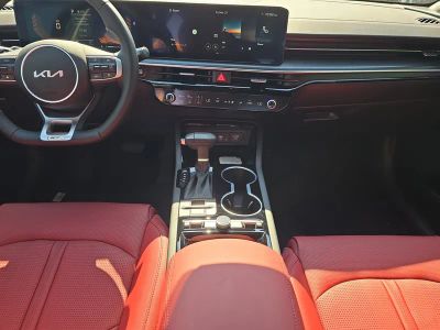 2026 Kia K5 — photo 14 view