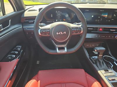 2026 Kia K5 — photo 13 view