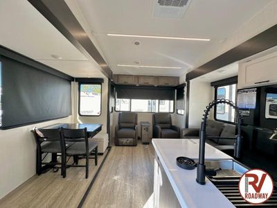 2025 Cherokee Arctic Wolf 27SGS - Photo 13