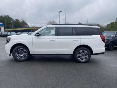 2025 Ford Expedition - Photo 6