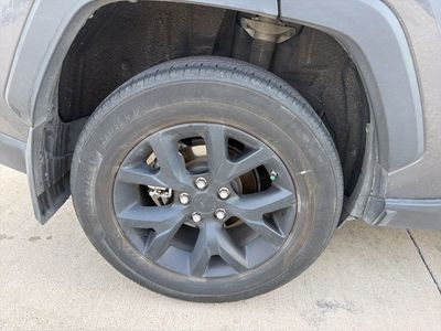 2024 Toyota RAV4 - Photo 12