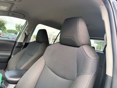 2024 Toyota RAV4 - Photo 4