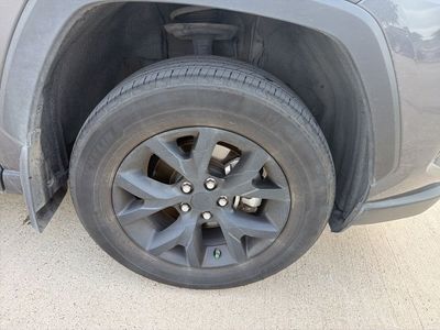 2024 Toyota RAV4 - Photo 13