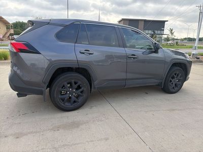 2024 Toyota RAV4 - Photo 11