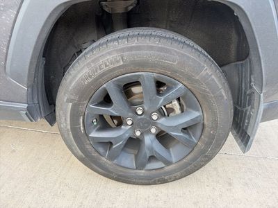 2024 Toyota RAV4 - Photo 7
