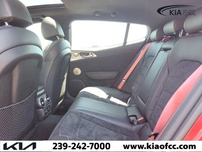 2023 Kia Stinger — photo 11 view