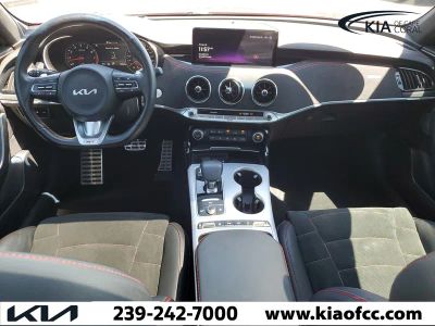 2023 Kia Stinger — photo 14 view