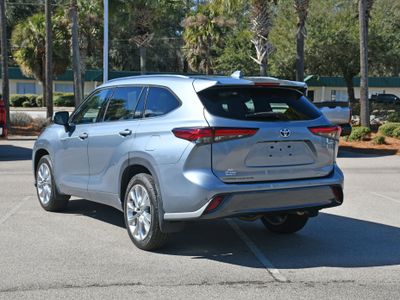 2020 Toyota Highlander Hybrid - Photo 3
