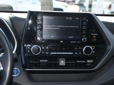 2020 Toyota Highlander Hybrid - Photo 17