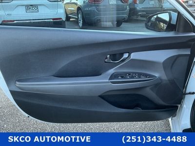 2019 Hyundai Veloster - Photo 6