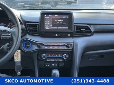 2019 Hyundai Veloster - Photo 2