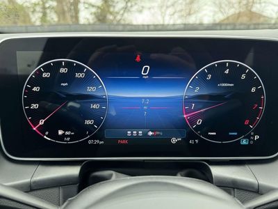 2026 Mercedes-Benz GLC - Photo 3