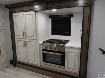 2026 Keystone Montana - Photo 9