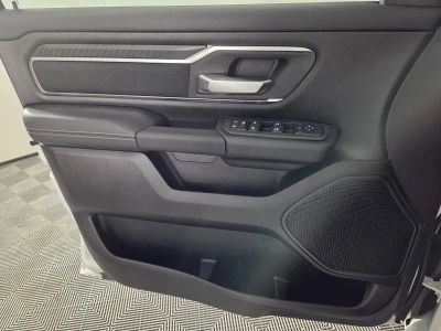 2026 Ram 1500 — photo 16 view