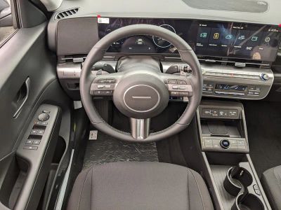 2025 Hyundai KONA — photo 13 view