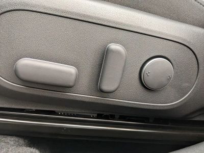 2025 Hyundai KONA — photo 19 view