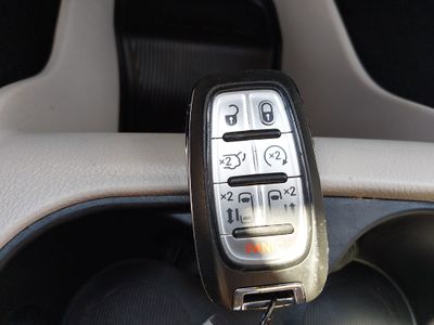2023 Chrysler Voyager — photo 15 view