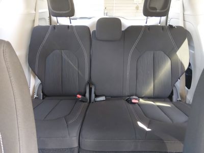 2023 Chrysler Voyager — photo 17 view