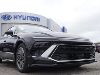 2026 Hyundai Sonata Hybrid - Photo 3