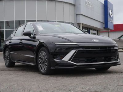2026 Hyundai Sonata Hybrid - Photo 2