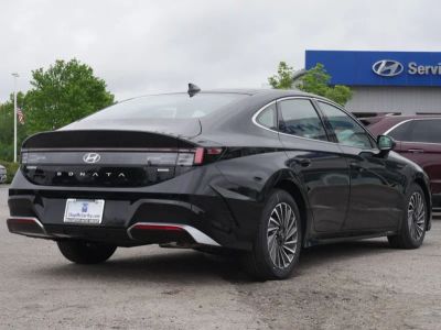 2026 Hyundai Sonata Hybrid - Photo 16