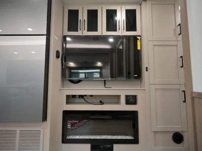 2027 Entegra ODYSSEY — photo 14 view