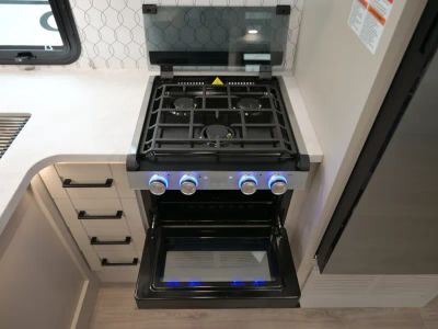 2027 Entegra ODYSSEY — photo 10 view