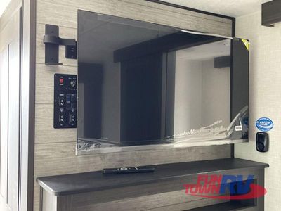 2025 Venture RV Stratus - Photo 23