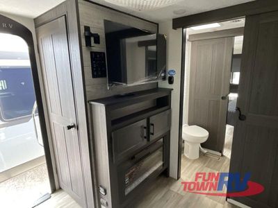 2025 Venture RV Stratus - Photo 5