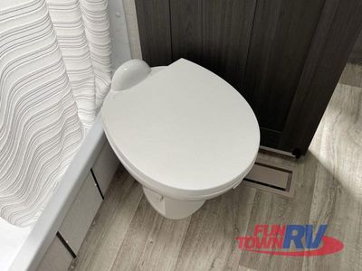2025 Venture RV Stratus - Photo 27