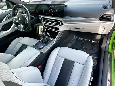 2024 BMW M4 - Photo 27
