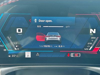 2024 BMW M4 - Photo 11