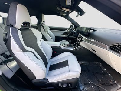 2024 BMW M4 - Photo 26