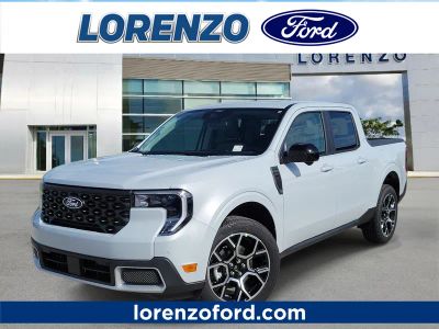 2026 Ford Maverick LARIAT in Space White Metallic — front three-quarter view