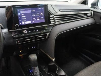 2025 Toyota Camry FWD - Photo 15