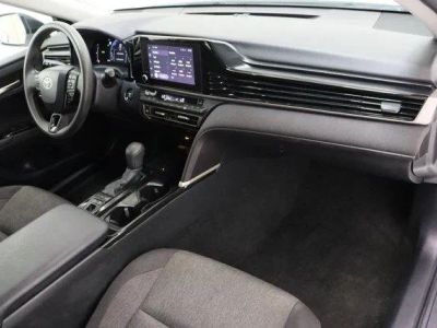 2025 Toyota Camry FWD - Photo 35