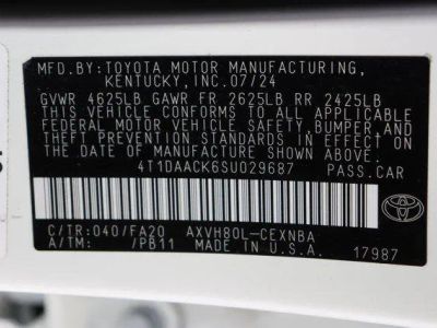 2025 Toyota Camry FWD - Photo 40