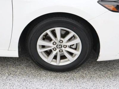 2025 Toyota Camry FWD - Photo 5