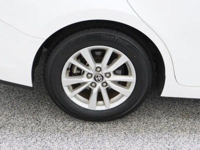 2025 Toyota Camry FWD - Photo 6