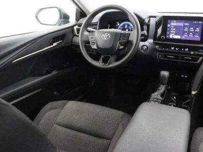 2025 Toyota Camry FWD - Photo 30