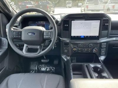 2026 Ford F-150 — photo 10 view