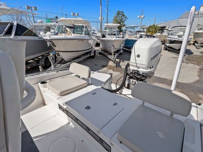 2018 Boston Whaler 240 Dauntless Pro - Photo 41