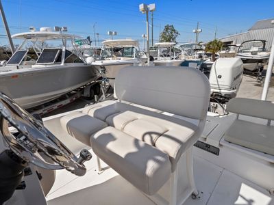 2018 Boston Whaler 240 Dauntless Pro - Photo 27