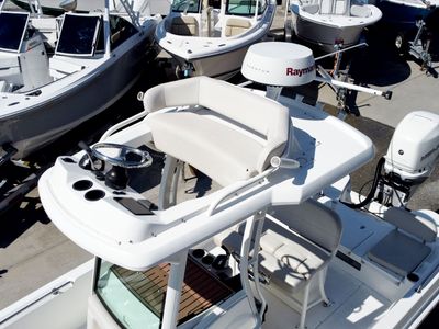 2018 Boston Whaler 240 Dauntless Pro - Photo 19