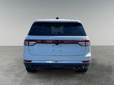 2026 Lincoln Aviator — detail view