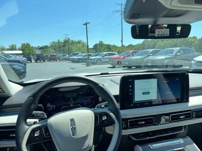 2026 Lincoln Aviator — side profile view