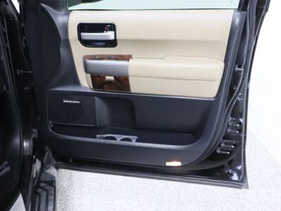 2014 Toyota Sequoia RWD - Photo 38
