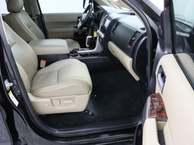 2014 Toyota Sequoia RWD - Photo 40