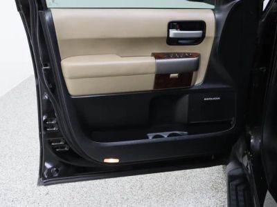 2014 Toyota Sequoia RWD - Photo 12