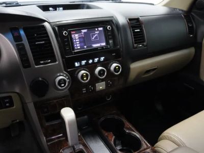 2014 Toyota Sequoia RWD - Photo 16